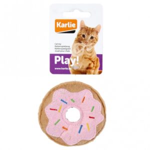 Entdecken Sie unsere hochwertigen Textilspielzeuge in Form köstlicher Leckereien, die von zuckersüß bis herzhaft reichen und Katzen stundenlangen Spielspaß bieten. Jedes Spielzeug enthält hochwertiges Catnip, das Stubentiger einfach unwiderstehlich finden. Einige Varianten sind zusätzlich mit knisterndem Material ausgestattet, das die Neugier Ihrer Katze weckt und zum Weiterspielen animiert. Die detailreiche Gestaltung sorgt dafür, dass diese Spielzeuge nicht nur funktional, sondern auch optisch ansprechend sind. Mit einer breiten Auswahl von Erdbeeren über Donuts bis hin zur Pizza ist für jede Katze und jeden Katzenhalter das passende Lieblingsspielzeug dabei. Der Donut hat eine Größe von ca. 7,5 cm – ideal für kleine Pfoten! Gönnen Sie Ihrer Katze das beste Spielvergnügen mit unseren einzigartigen Textilspielzeugen!
