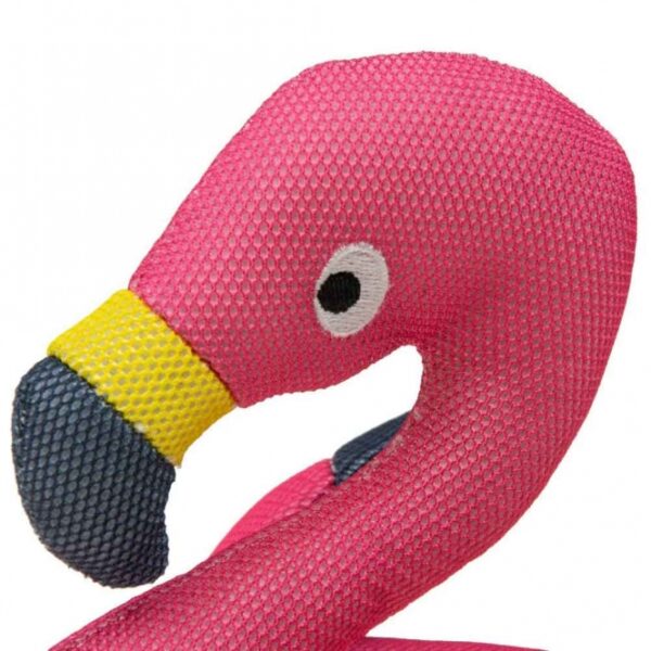 Dieses hochwertige Wasserspielzeug für Hunde ist das perfekte Accessoire für heiße Sommertage. Mit seinem robusten Mesh-Material außen und einem saugfähigen Schwamm innen sorgt es dafür, dass Ihr Hund beim Spielen ordentlich Wasser aufsaugt. Das herumspritzende Wasser bietet eine willkommene Abkühlung und macht das Spielen noch spannender. Ein weiterer Vorteil ist, dass Ihr Hund beim Beißen und Spielen automatisch frisches, kühles Wasser trinkt, was ihn hydratisiert und gesund hält. Mit den kompakten Maßen von ca. 17 x 17 x 17 cm ist dieses Spielzeug ideal für kleine bis mittelgroße Hunde. Holen Sie sich dieses praktische und unterhaltsame Wasserspielzeug und sorgen Sie für unvergessliche Spielstunden im Freien!