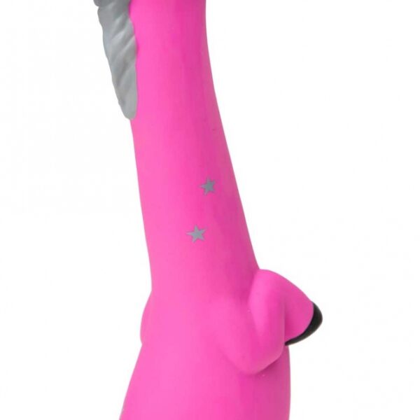 Die lustigen Latex-Dummies sind das ideale Apportierspielzeug für Hunde und garantieren stundenlangen Spielspaß. Diese hochwertigen, langgezogenen Tierfiguren bestehen aus weichem, aber robustem Latex, das mit Polyestervlies gefüllt ist und somit eine hervorragende Formstabilität bietet. Der integrierte Squeaker sorgt für zusätzliche Anreize und fördert die Spielmotivation Ihres Hundes. Erhältlich in drei attraktiven Varianten und mit einer Länge von 40 cm, sind diese Latex-Dummies perfekt für aktive Hunde, die gerne apportieren. Investieren Sie in dieses langlebige und unterhaltsame Spielzeug, um die Bindung zu Ihrem vierbeinigen Freund zu stärken und ihm Freude zu bereiten!