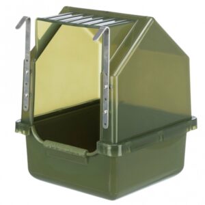 Dieser praktische Käfig-Zubehör ist ideal zum Einhängen vor die Käfigtür und bietet eine besonders große Grundfläche für Ihre Vögel. Mit einer optimalen Türöffnung von 15 × 11 cm und einem verstellbaren Haken lässt sich das Produkt leicht anpassen und sicher befestigen. In einem ansprechenden olivgrünen Design aus robustem Kunststoff gefertigt, wurde es in Zusammenarbeit mit dem renommierten Weltvogelpark Walsrode entwickelt. Die Maße von ca. 16 × 22 × 16 cm machen es perfekt für Nymphensittiche und Papageien. Investieren Sie in dieses hochwertige Käfig-Zubehör, um das Wohlbefinden Ihrer gefiederten Freunde zu fördern!