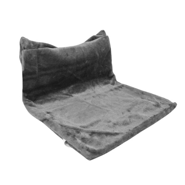Entdecken Sie die bequeme Heizkörper-Hängematte, die optimalen Komfort für Ihre Katze oder Ihren kleinen Hund bietet. Mit einer maximalen Tragfähigkeit von 10 kg und einem stabilen Metallrahmen garantiert diese Hängematte Sicherheit und Langlebigkeit. Der weiche und warme Liegeplatz ist der perfekte Rückzugsort für Ihr Haustier, um sich zu entspannen und die Wärme des Heizkörpers zu genießen. Mit den kompakten Maßen von 45 x 31 x 26 cm passt sie ideal in jede Ecke Ihres Zuhauses. Gönnen Sie Ihrem Liebling diesen hochwertigen Ruheplatz und sorgen Sie für ein gemütliches Zuhause!