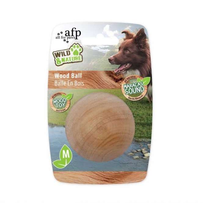Der All for Paws Maracas Wood Ball ist das perfekte Spielzeug für Ihren vierbeinigen Freund. Hergestellt aus hochwertigem, natürlichem Gummibaumholz, bietet dieser Ball nicht nur ein angenehmes Rasselgeräusch, das an Maracas erinnert, sondern ist auch besonders langlebig und zahnfreundlich. Dank seiner hohen Festigkeit und Splitterarmheit ist er ideal für ausgiebige Spielstunden. Ihr Hund wird die natürlichen Materialien lieben, und das sanfte Geräusch ist für Ihre Ohren deutlich angenehmer als das laute Quietschen herkömmlicher Spielzeuge. Mit einem Durchmesser von ca. 6,5 cm ist dieser Ball perfekt zum Werfen, Apportieren und Spielen – ein unverzichtbares, natürliches Spielzeug für jeden Hundebesitzer!
