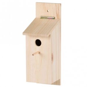 Dieses hochwertige Nisthaus für Meisen ist ideal für die Aufzucht von Kleinmeisen und bietet einen sicheren Rückzugsort in Ihrem Garten. Mit einer bebilderten Bauanleitung und einem praktischen Holzhammer ausgestattet, lässt sich das Nisthaus mühelos zusammenbauen. Der aufklappbare Deckel ermöglicht eine einfache Reinigung und Pflege, während das unbehandelte Holz für eine natürliche Optik sorgt. Mit den kompakten Maßen von ca. 12 × 36 × 15 cm passt es perfekt in jeden Garten oder Balkon. Schaffen Sie einen einladenden Lebensraum für Vögel und genießen Sie die Schönheit der Natur direkt vor Ihrer Haustür!
