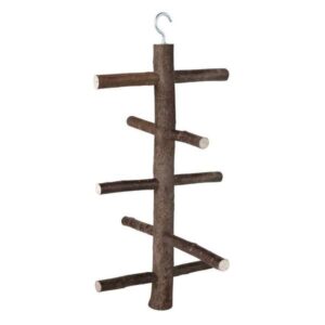 Entdecken Sie unser hochwertiges Klettergerüst für Vögel aus echtem Holz, das sich ideal für Wellensittiche, Kanarien und ähnliche Vogelarten eignet. Mit dem vormontierten Haken lässt sich das Klettergerüst ganz einfach ins Käfiggitter einhängen. Die Sitzstangen können individuell angepasst werden, da einige von ihnen selbst eingesteckt und mit dem beiliegenden Leim fixiert werden müssen. Mit einer Länge von ca. 27 cm und einem Durchmesser von ca. 13 cm bietet dieses Klettergerüst eine perfekte Spiel- und Klettermöglichkeit für Ihre gefiederten Freunde. Sorgen Sie für mehr Abwechslung und Bewegung in ihrem Käfig – für ein glückliches und gesundes Vogelleben!