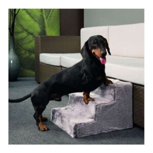 Die Hundetreppe EASY STEP ist die perfekte Lösung, um das Leben Ihres Hundes zu erleichtern. Sie ist besonders praktisch für junge und ältere Hunde sowie für Tiere mit Rücken- oder Gelenkproblemen. Mit der EASY STEP kann Ihr Hund ganz nah bei Ihnen sein, ohne sich anstrengen zu müssen. Diese hochwertige Hundetreppe in elegantem Grau bietet nicht nur Komfort, sondern ist auch funktional: Der Bezug ist abnehmbar und bei 30° waschbar, was die Pflege zum Kinderspiel macht. Mit den kompakten Maßen von ca. 41 x 29,5 x 43 cm (BxHxT) passt sie ideal in jede Wohnumgebung. Investieren Sie in die Gesundheit und das Wohlbefinden Ihres Hundes mit der EASY STEP Hundetreppe – für ein glücklicheres und aktiveres Leben!
