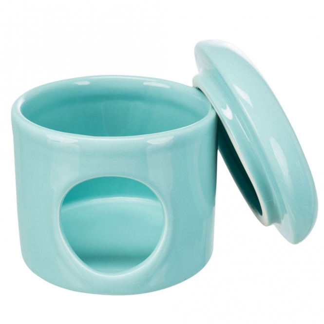 Dieser praktische und tierschutzkonforme Unterschlupf für Mäuse ist die ideale Lösung, um an warmen Tagen die Körpertemperatur Ihrer kleinen Haustiere zu regulieren. Mit einem abnehmbaren Dach lässt sich der Unterschlupf leicht reinigen, was für eine hygienische Umgebung sorgt. Die ansprechende Farbe in Türkis und die kompakten Maße von ca. ø 12 × 10 cm machen ihn nicht nur funktional, sondern auch optisch ansprechend. Schützen Sie Ihre Mäuse mit diesem hochwertigen und günstigen Produkt, das den Anforderungen des § 18 (AT) entspricht. Sorgen Sie für das Wohlbefinden Ihrer Tiere mit diesem durchdachten Unterschlupf!