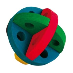 Bringen Sie Spiel und Spaß ins Leben Ihrer kleinen Haustiere mit unserem hochwertigen Spiel- und Snackball aus Holz! Dieser innovative Ball ist mit zahlreichen Löchern ausgestattet, durch die Sie ganz einfach gesunde Leckereien für Ihr Kaninchen, Meerschweinchen oder andere Kleintiere verstecken können. Ihr Liebling wird es lieben, die Snacks spielerisch zu erarbeiten und dabei seine natürlichen Instinkte zu fördern. Mit einem Durchmesser von ca. 7,5 cm ist dieser Ball perfekt für kleine Tierfreunde geeignet. Bitte beachten Sie, dass die Farben von der Abbildung abweichen können. Entdecken Sie jetzt diesen idealen Spielzeug für Kleintiere, der sowohl Unterhaltung als auch Beschäftigung bietet!