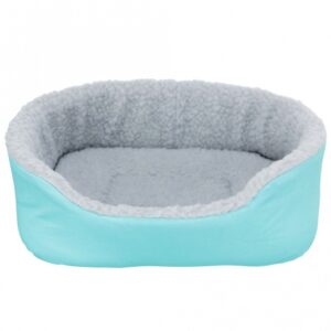 Für alle kuschelbedürftigen Kleintiere ist unser hochwertiges Kuschelbett die perfekte Wahl. Die Unterseite aus robustem blauen Nylonmaterial sorgt für Stabilität, während der Innenraum mit einem weichen Lammfell-Imitat ausgestattet ist, das für ultimativen Komfort sorgt. Im Sommer kann das Bett einfach gewendet werden, sodass Ihr Tier auf der kühleren Nylonseite entspannen kann. Die Polyestervliesfüllung bietet zusätzliche Gemütlichkeit, und der pflegeleichte Polyesterbezug lässt sich bei 30°C per Handwäsche reinigen. Mit Außenmaßen von ca. 35 × 28 x 10 cm (BxTxH) ist dieses Kuschelbett ideal für kleine Haustiere. Bitte beachten Sie, dass die Farben je nach Lagerbestand variieren können. Gönnen Sie Ihrem Liebling den Luxus eines Kuschelbett, das sowohl hohe Qualität als auch ein tolles Preis-Leistungs-Verhältnis bietet!