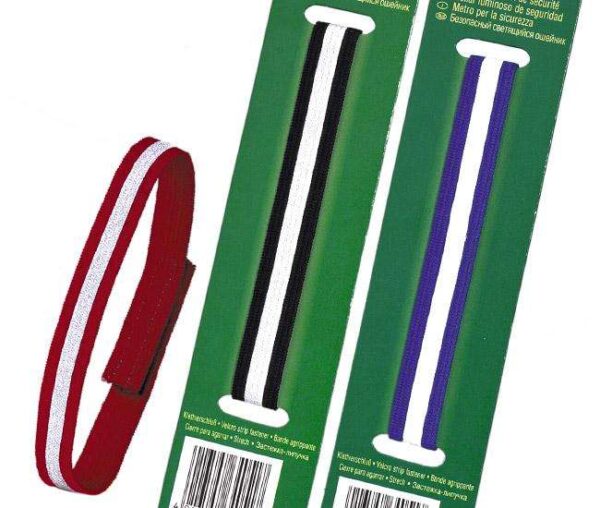 Entdecken Sie unser praktisches und vielseitiges Produkt mit Klettverschluss, das sich ideal für den täglichen Gebrauch eignet. Die reflektierenden Leuchtstreifen sorgen für zusätzliche Sicherheit bei Dunkelheit, während das vollelastische Material eine optimale Passform garantiert. Mit den Maßen von 13mm x 25cm ist es sowohl funktional als auch komfortabel. Erhältlich in den klassischen Farben Schwarz, Rot und Blau, können Sie sicher sein, dass dieses Produkt sowohl hohe Qualität als auch ansprechendes Design vereint. Bitte beachten Sie, dass die Farbwahl je nach Lagerbestand erfolgt, um Ihnen stets die besten Optionen zu bieten.