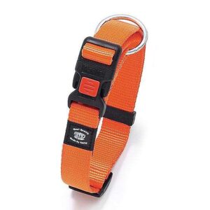 Entdecken Sie unsere hochwertige, stufenlos verstellbare Tasche mit Zugentlastung, die für maximalen Komfort sorgt. Hergestellt aus stabilem Nylonmaterial, bietet sie nicht nur Langlebigkeit, sondern auch eine stilvolle Optik in topmodischen Farben. Die verchromten Beschläge verleihen der Tasche einen eleganten Akzent und machen sie zu einem echten Blickfang. Ideal für den täglichen Gebrauch oder besondere Anlässe – diese Tasche vereint Funktionalität und modernes Design in einem Produkt von hoher Qualität.