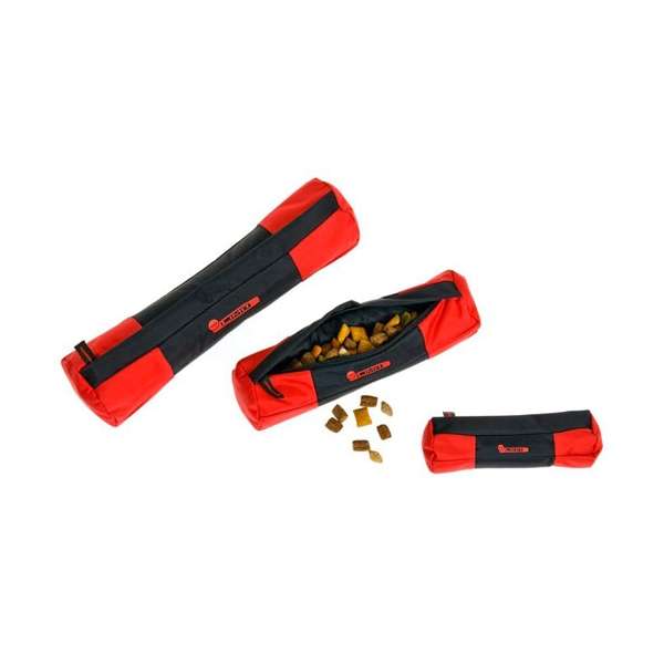 Die neuen Snack Dummys aus der Karlie Reihe NO LIMIT machen das Apportieren zum Kinderspiel! Hergestellt aus hochwertigem, stabilem Nylonmaterial und mit Original Teflon® beschichtet, sind diese Dummys nicht nur wasserabweisend, sondern auch leicht abwaschbar. Sie eignen sich perfekt zur positiven Erziehung und Ausbildung Ihres Hundes und motivieren ihn spielerisch. Füllen Sie die Dummys einfach mit Trockenfutter oder Snacks (nicht inklusive) und beobachten Sie, wie Ihr Hund mit Freude apportiert. Die auffällige Rot-Schwarz-Farbe und die handliche Größe von ca. 29 x 8 cm (Länge x Breite) machen diese Snack Dummys zu einem idealen Trainingshilfsmittel für jeden Hundebesitzer. Holen Sie sich jetzt diesen praktischen Begleiter für die Hundetraining!