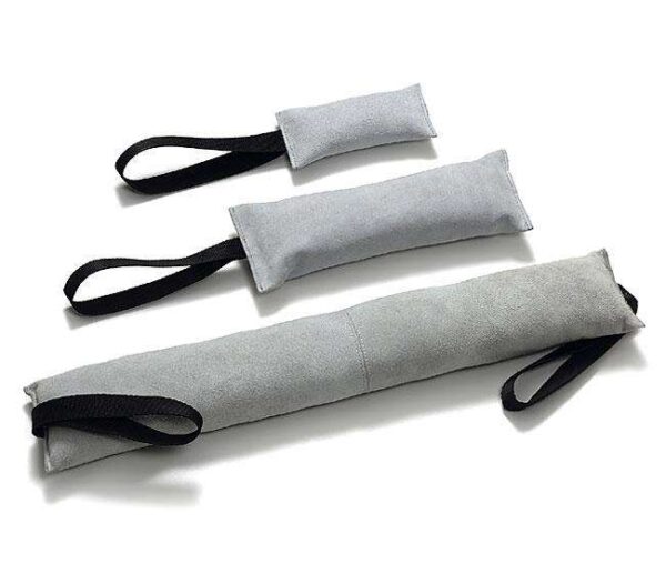Entdecken Sie unser praktisches Produkt mit einer komfortablen Handschlaufe, das sich ideal für den täglichen Gebrauch eignet. Mit den kompakten Abmessungen von 15 x 7 cm passt es perfekt in jede Tasche und ist somit der ideale Begleiter für unterwegs. Ob beim Sport, im Alltag oder auf Reisen – dieses hochwertige Accessoire bietet Ihnen Flexibilität und Funktionalität. Genießen Sie die Vorteile eines durchdachten Designs, das sowohl stilvoll als auch praktisch ist. Überzeugen Sie sich selbst von der hohen Qualität und dem günstigen Preis!