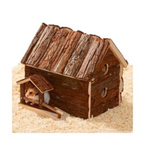 Das Spiel- und Schlafhaus Happy aus hochwertigen Naturmaterialien ist die ideale Lösung für Ihr Kleintier, sei es ein Hamster, eine Maus oder ähnliche kleine Tiere. Mit zwei Etagen bietet es zahlreiche Möglichkeiten zum Spielen, Entspannen und Zurückziehen. Das praktische, abnehmbare Dach erleichtert den Zugang und die Reinigung, während die bodenlose untere Etage für eine einfache Handhabung sorgt. Die extra breiten Öffnungen garantieren nicht nur einen bequemen Zugang, sondern auch eine optimale Luftzirkulation für das Wohlbefinden Ihres Haustiers. Mit Außenmaßen von ca. 27 x 24 x 23,5 cm (BxTxH) ist dieses Spiel- und Schlafhaus nicht nur funktional, sondern auch ein wunderschöner Blickfang in jedem Tiergehege. Schenken Sie Ihrem Kleinnager ein sicheres und komfortables Zuhause mit dem Spiel- und Schlafhaus Happy!