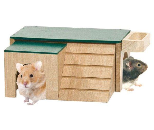 Das Karlie Wonderland Hamsterhaus Erik aus hochwertigem Echtholz ist die perfekte Unterkunft für Ihren kleinen Nager. Mit den kompakten Maßen von 20 x 11 x 10 cm bietet es ausreichend Platz für Hamster, um sich wohlzufühlen und zu spielen. Dieses Hamsterhaus überzeugt nicht nur durch seine hohe Qualität und Langlebigkeit, sondern auch durch sein ansprechendes Design, das in jedem Zuhause gut aussieht. Schaffen Sie eine sichere und gemütliche Umgebung für Ihren Hamster und fördern Sie seine natürlichen Verhaltensweisen mit diesem idealen Rückzugsort. Entdecken Sie jetzt das beste Hamsterhaus für Ihre kleinen Freunde!