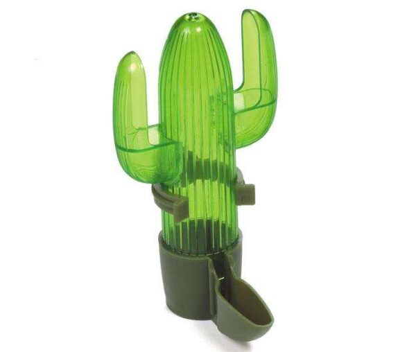 Entdecken Sie unsere stilvolle Tränke für Vögel im modernen Design, die nicht nur praktisch, sondern auch ein echter Blickfang in Ihrem Garten ist. Mit einer Größe von 13 cm bietet sie ausreichend Platz für Vögel, um sich zu erfrischen und zu trinken. Diese hochwertige Vogeltränke ist ideal für alle Vogelarten und sorgt für eine optimale Wasserversorgung. Günstig und langlebig, ist sie die perfekte Ergänzung für Ihr Vogelhaus oder Ihren Gartenbereich. Bringen Sie mehr Leben in Ihren Außenbereich und unterstützen Sie die Vogelwelt mit dieser eleganten Tränke!