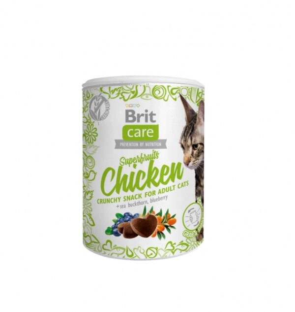 Entdecken Sie unser hochwertiges Ergänzungsfuttermittel für Katzen – die knusprige Superfood-Snackauswahl mit Hähnchen, Sanddorn und Heidelbeere. Diese leckeren Snacks sind in einer praktischen Snackdose verpackt und bieten Ihrer Katze eine gesunde Belohnung. Angereichert mit wertvollen Vitaminen und frischen Früchten, sind sie speziell auf die individuellen Bedürfnisse von erwachsenen Katzen abgestimmt. Die sorgfältig ausgewählten Zutaten, wie Hühnermehl (40%), gelbe Erbsen und nährstoffreiche Beeren, sorgen für ein ausgewogenes Futtererlebnis. Mit einem hohen Rohproteinanteil von 35,0 % und wichtigen Mineralstoffen wie Kalzium und Phosphor unterstützen diese Snacks die Gesundheit und das Wohlbefinden Ihrer Katze. Servieren Sie die Snacks idealerweise aus der Hand, um besondere Momente des Vertrauens und der Zuneigung zu genießen. Vergessen Sie nicht, immer frisches Wasser bereitzustellen!