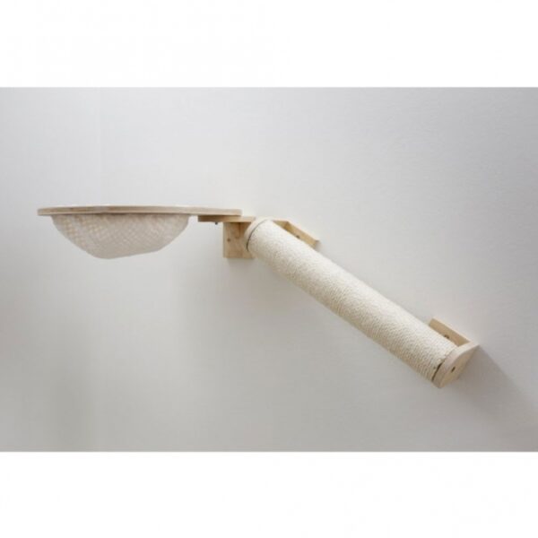 Entdecken Sie unser 7-teiliges Katzenbaum-Set, das speziell für die Bedürfnisse Ihrer Katzen entwickelt wurde. Mit zwei stabilen Trittstufen aus Sisal (15 cm, Ø 9 cm) ermöglichen Sie Ihren Lieblingen ein sicheres Klettern und Spielen. Das großzügige Liegebrett (40 x 31 cm) verfügt über ein abnehmbares Kissen, das für zusätzlichen Komfort sorgt. Die Sisalsäule (50 cm, Ø 9 cm) dient als ideale Rampe, während die Liegemulde (50 x 35 cm) und die Hängebrücke mit Sisalbezug (85 x 20 cm) perfekten Platz zum Entspannen bieten. Abgerundet wird dieses Set durch eine gemütliche Höhle (50 x 38 x 30 cm) mit einem innenliegenden Kissen, die einen Rückzugsort für Ihre Katze schafft. Dieser Katzenbaum vereint hohe Qualität und durchdachtes Design, um Ihren Katzen ein sicheres und unterhaltsames Zuhause zu bieten. Ideal für Katzenliebhaber, die Wert auf Funktionalität und Stil legen!