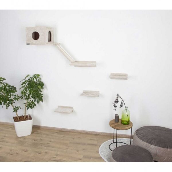 Entdecken Sie unser hochwertiges Kletterwand-System für Katzen, das speziell zum Befestigen an der Wand entwickelt wurde. Dieses 6-teilige Set enthält 3 Trittbretter (29,5 x 22,5 cm), ein gepolstertes Liegebrett (40,5 x 31 cm), eine Sisalrampe (44 x 14 cm) und eine gemütliche Höhle (37 x 37 x 30 cm), die bis zu 10 kg belastbar ist. Ideal für beengte Räume oder Wohnungen, bietet dieses Kletterparadies Ihren Katzen ausreichend Platz zum Spielen und Erkunden. Vom praktischen 5-teiligen Einsteigerset bis zur umfangreichen 9-teiligen Wandlösung – wir erfüllen jeden Katzenwunsch. Alle Sets werden mit dem notwendigen Wandmontagematerial und einer verständlichen Aufbauanleitung geliefert, um Ihnen die Montage zu erleichtern.