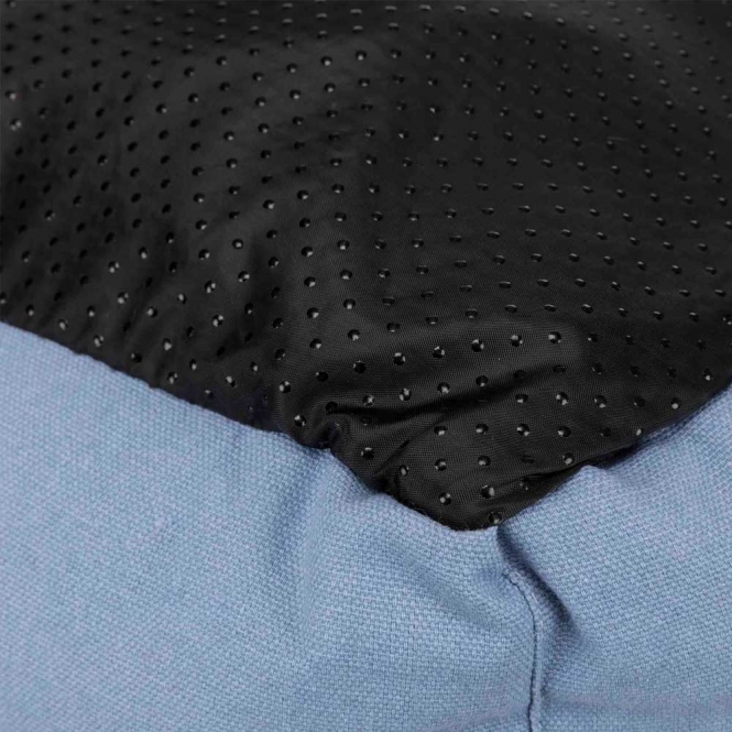 Entdecken Sie unser vielseitiges Wendekissen in hochwertiger Canvas-Optik und Plüsch, das nicht nur stilvoll aussieht, sondern auch höchsten Komfort bietet. Der Bezug aus strapazierfähigem Baumwoll- und Polyester-Material sorgt für eine angenehme Haptik und ist bei 40°C waschbar, was die Pflege kinderleicht macht. Mit einer Polyestervlies-Füllung bietet das Kissen eine optimale Unterstützung für Nacken und Rücken. Dank der zwei Design-Varianten können Sie das Kissen nach Lust und Laune umdrehen und so immer wieder neu gestalten. Der rutschfeste Boden sorgt dafür, dass das Kissen an Ort und Stelle bleibt, während die abnehmbaren Kissen- und Bettbezüge eine einfache Handwäsche des Inletts ermöglichen. Mit den großzügigen Maßen von ca. 80 x 65 cm ist dieses Kissen die perfekte Ergänzung für Ihr Zuhause – ob auf dem Sofa oder im Schlafzimmer. Holen Sie sich jetzt dieses praktische und elegante Wendekissen für mehr Gemütlichkeit!