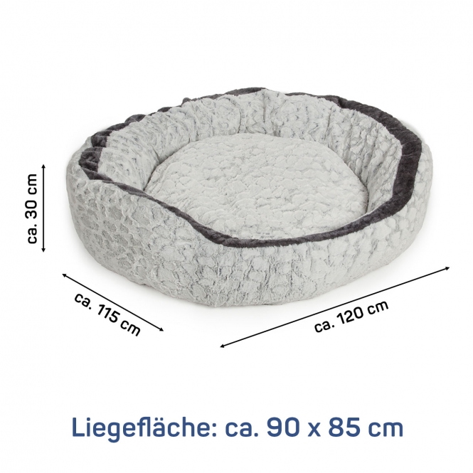 Das kuschelweiche Hundebett London bietet Ihrem Hund den ultimativen Komfort und ein Gefühl von Geborgenheit, als würde er auf Wolken schlafen. Die Liegefläche ist mit einem besonders weichen Plüschkissen ausgestattet, das sich perfekt an die Liegeposition Ihres Hundes anpasst. Der Kissenbezug besteht auf einer Seite aus flauschigem Fellimitat und auf der anderen aus grauem, samtweichem Plüsch, was das Hundebett sowohl optisch ansprechend als auch gemütlich macht. Dank des praktischen Reißverschlusses lässt sich der Bezug mühelos abziehen und reinigen. Die Antirutsch-Unterseite sorgt für eine sichere Bodenhaftung, während die hohen Seitenränder eine nestartige Form bieten, die Ihrem Hund Sicherheit und Schutz vor kalter Zugluft bietet. Der Einstieg ist abgesenkt, sodass Ihr Hund leicht hineinspringen kann. **Eigenschaften des Hundebetts London:** - Waschbare Bezüge für einfache Pflege - Hochwertiges Fellimitat für maximalen Komfort - Samtweicher Plüsch für ein angenehmes Liegegefühl - Herausnehmbares Kissen für flexible Nutzung - Antirutsch-Unterseite für sicheren Halt - Reißverschlüsse auf vier Seiten für einfache Handhabung Wählen Sie das Hundebett London für einen erholsamen Schlaf Ihres vierbeinigen Freundes und genießen Sie die Kombination aus hoher Qualität und stilvollem Design.