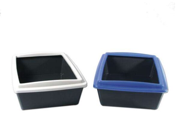 Diese praktische Katzentoilette mit abnehmbarem Rand sorgt für eine einfache Reinigung und hohen Komfort für Ihre Katze. Mit den kompakten Maßen von 35 x 13 x 51 cm (BxHxT) passt sie ideal in jede Ecke Ihres Zuhauses. Die Katzentoilette ist aus hochwertigem Material gefertigt und bietet eine langlebige Lösung für Ihre Bedürfnisse. Bitte beachten Sie, dass die Farbwahl je nach Lagerbestand erfolgt, sodass Sie eine zufällige, aber ansprechende Farbe erhalten. Investieren Sie in diese funktionale und günstige Katzentoilette und sorgen Sie für ein sauberes und angenehmes Umfeld für Ihre Katze!