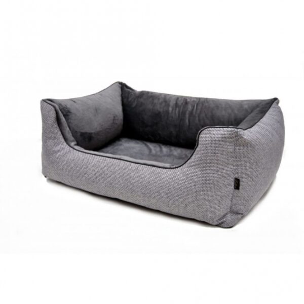 Die orthopädischen Hundebetten Louis PLUS sind die ideale Wahl für einen erholsamen und gesunden Schlaf Ihres Hundes. Dank des hochwertigen Memory Foam passt sich der orthopädische Liegekern perfekt an den Körper Ihres Hundes an und entlastet Druckstellen, was besonders für ältere Hunde oder solche mit Gelenkproblemen wichtig ist. Die zusätzliche visco-elastische Auflage sorgt für optimalen Liegekomfort und unterstützt die Gesundheit Ihres Vierbeiners. Dieses Premium-Hundebett ist nicht nur pflegeleicht, da es mit einem Reißverschluss ausgestattet ist und bis zu 40°C in der Maschine gewaschen werden kann, sondern hat auch eine extraweiche Füllung und einen hohen Rand für zusätzlichen Komfort. Erhältlich in der eleganten Farbe Silver, hat das Bett Außenmaße von ca. 100 x 75 x 25 cm und Innenmaße von ca. 70 x 45 cm. Gönnen Sie Ihrem Hund das beste Schlafgefühl mit dem orthopädischen Hundebett Louis PLUS – für glückliche und gesunde Hunde!