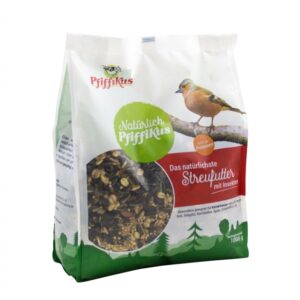 Entdecken Sie unser hochwertiges, natürliches Streufutter, das reich an Proteinen ist und somit als echter Energielieferant für Garten- und Wildvögel dient. Dieses Streufutter ist ideal für die ganzjährige Fütterung und kann sowohl im Vogelhaus als auch direkt auf dem Boden angeboten werden. Besonders geeignet ist es für Körnerfresser wie Stieglitz, Buchfink, Kernbeißer, Spatz und Dompfaff. Die sorgfältig ausgewählten Inhaltsstoffe – darunter Getreide, Nüsse, Beeren, 4 % Insekten sowie gesunde Öle und Fette – sorgen für eine ausgewogene Ernährung Ihrer gefiederten Freunde. Wählen Sie unser Streufutter für eine artgerechte Fütterung und unterstützen Sie die Vogelpopulation in Ihrem Garten!