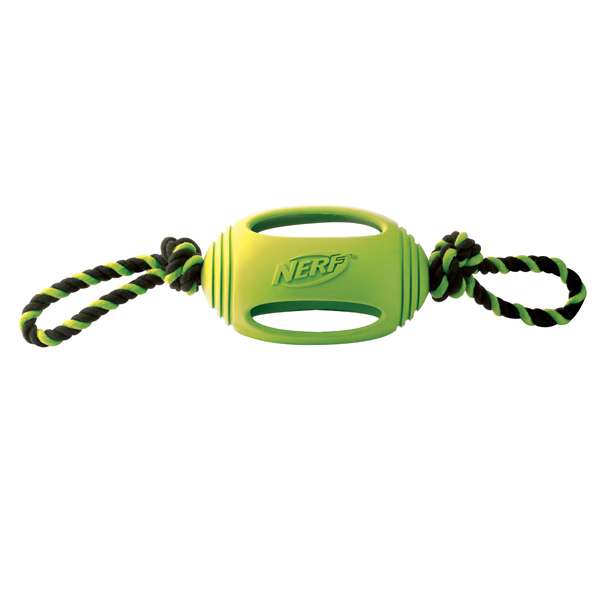 Entdecken Sie das NERF DOG Gummispielzeug mit Tau – den perfekten Begleiter für aktive Ziehspiele mit Ihrem Hund! Der NERF DOG Tuff Tug besteht aus widerstandsfähigem, hochwertigem Gummi und ist ideal für stundenlangen Spielspaß. Unsere NERF DOG Hundespielzeuge vereinen ein funktionelles Design mit speziellen Materialien, die eine intensive Nutzung über lange Zeit ermöglichen. Die Füllung aus Polycotton, der Naturkautschuk und die 3-fachen Nylonnähte garantieren nicht nur Langlebigkeit, sondern auch Spielvergnügen für Ihren vierbeinigen Freund. In einem auffälligen Grün ist dieses Spielzeug nicht nur robust, sondern auch ein echter Hingucker im Spielpark! Holen Sie sich jetzt das beste Gummispielzeug für Ihren Hund und erleben Sie gemeinsame Abenteuer!
