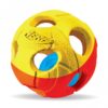 Der NERF Dog Iluma-Action LED-Ball ist das perfekte Hundespielzeug für unvergessliche Spielstunden, egal ob bei Tag oder Nacht! Mit einem Durchmesser von ca. 6 cm in leuchtendem grün/rot sorgt dieser LED-Ball für Spaß und Sicherheit beim Spielen. Die NERF DOG Hundespielzeuge kombinieren ein durchdachtes, funktionales Design mit hochwertigen Materialien, die eine intensive Nutzung über lange Zeit ermöglichen. Lass deinen Hund zum NERF DOG werden und erlebe, wie viel Freude das Apportieren mit diesem robusten und strapazierfähigen Spielzeug macht. Ideal für aktive Hunde, die Bewegung und Spiel lieben!