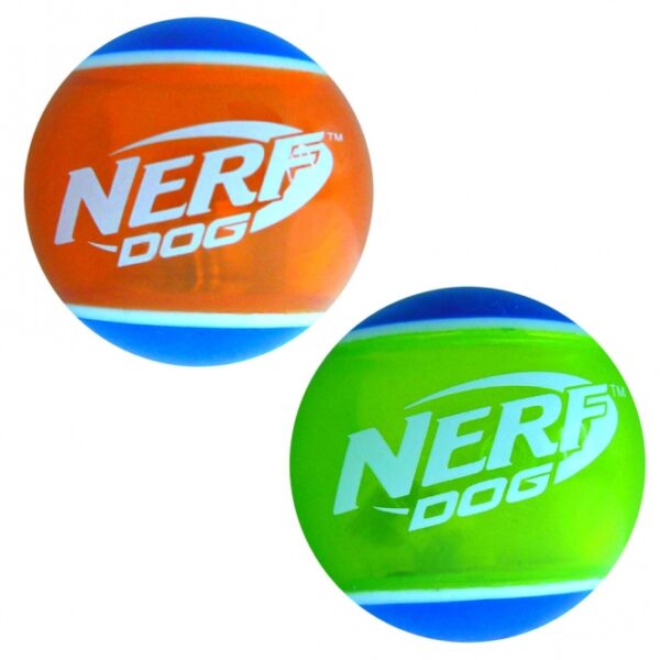 Die LED-Bälle aus hochwertigem TPR sind die perfekte Ergänzung für die NERF DOG Ballkanone und den Wurfarm. In einer praktischen 2er Packung erhältlich, kommen die Bälle in leuchtenden Farben – Orange und Grün – die für Spaß und Sichtbarkeit sorgen. Diese NERF DOG Hundespielzeuge kombinieren ein optimales und funktionales Design mit langlebigen Materialien, die selbst intensiven Spielsessions standhalten. Lass deinen Hund zum NERF DOG werden und erlebe, wie viel Freude das Apportieren von Spielzeug bringt! Hol dir jetzt die besten Hundespielzeuge für stundenlangen Spaß im Freien!