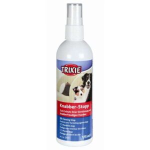 Trixie Knabber-Stop ist die perfekte Lösung, um Ihre Einrichtung vor knabberfreudigen Hunden zu schützen. Dieses geruchsneutrale Spray besteht aus kleinen Kristallen, die durch ihren bitteren Geschmack dafür sorgen, dass Ihr Hund von den eingesprühten Gegenständen fernbleibt. Mit einem Inhalt von 175 ml bietet es eine effektive und einfache Anwendung. Als in Deutschland registriertes Biozid-Produkt garantiert Trixie Knabber-Stop hohe Qualität und Sicherheit. Beachten Sie bitte, dass der Vertrieb in anderen Ländern einer vorherigen Prüfung durch den jeweiligen Importeur bedarf. Verwenden Sie Biozidprodukte stets vorsichtig und lesen Sie vor Gebrauch das Etikett sowie die Produktinformationen. Schützen Sie Ihr Zuhause jetzt effektiv und günstig mit Trixie Knabber-Stop!