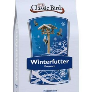 **Optimierte Beschreibung für Classic Bird Winterstreufutter** Das Classic Bird Winterstreufutter ist die ideale Ergänzung für freilebende Vögel in der kalten Jahreszeit. Diese hochwertige Mischung aus Sonnenblumenkernen, Hirse, Milokorn und Weizen versorgt heimische Vogelarten wie Buchfinken, Drosseln, Zeisige und Stare optimal mit wichtigen Nährstoffen. Besonders im Herbst und Winter ist die Fütterung entscheidend, um den Vögeln zu helfen, Futterreserven aufzubauen und ihre Energie zu steigern. Durch die frühzeitige Anfütterung können sich die Vögel besser an die Futterplätze gewöhnen, was ihre Überlebenschancen während strenger Frostperioden erhöht. Um die Artenvielfalt unserer heimischen Wildvögel zu schützen, sollte das Futter an geschützten Stellen, die vor Regen und Schnee geschützt sind, angeboten werden. Classic Bird Winterstreufutter steht für absolute Premium-Qualität und ist die perfekte Wahl für Vogelfreunde, die aktiv zur Unterstützung der Vogelwelt beitragen möchten. **Zusammensetzung:** gestreifte Sonnenblumenkerne, schwarze Sonnenblumenkerne, Weizen, Milokorn, Hirse, Weizenflocken.